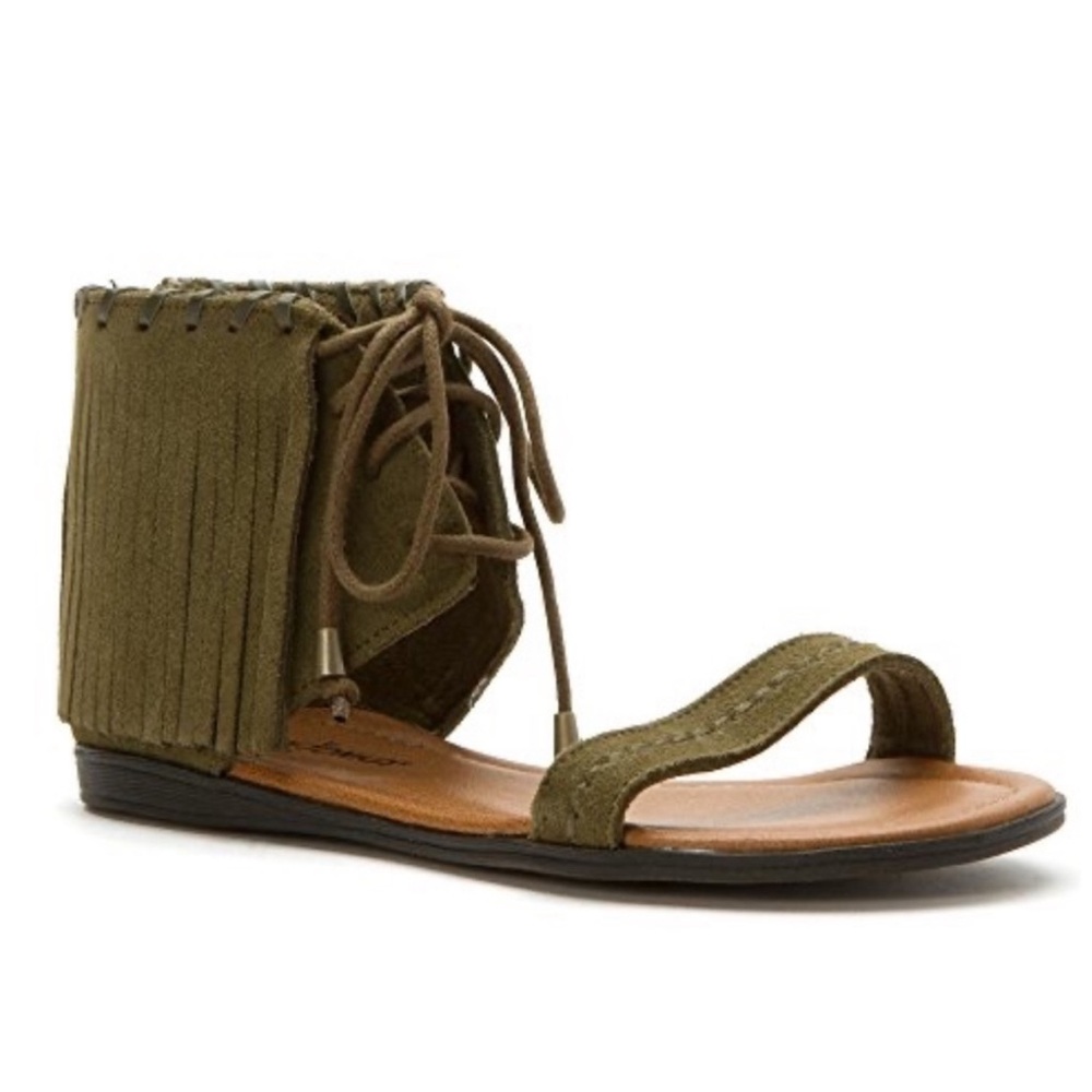MINNETONKA HAVANA FRINGE SUEDE SANDALS, FLAT, GREEN, SIZE 9